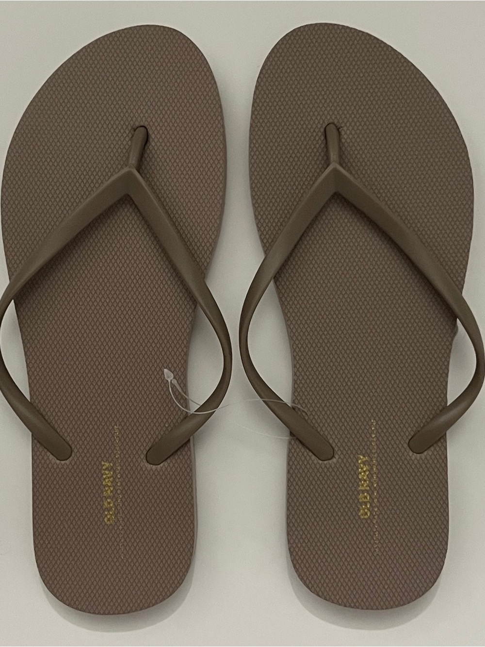 Women's Taupe Old Navy Flip Flops Size 9